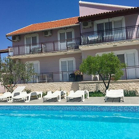 Krkahaus Hotel Lozovac Eksteriør billede