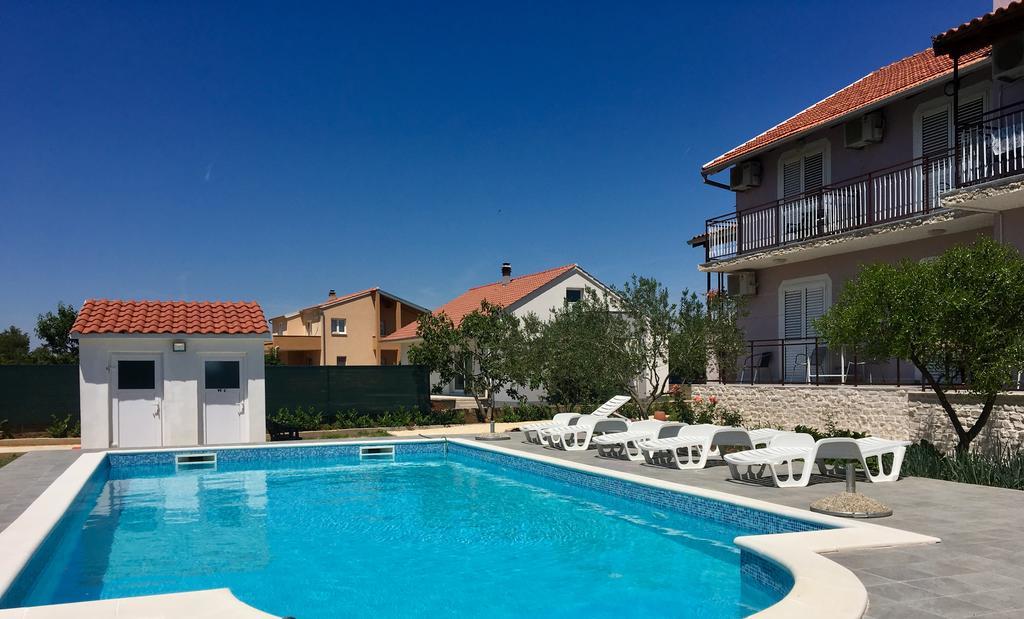 Krkahaus Hotel Lozovac Eksteriør billede