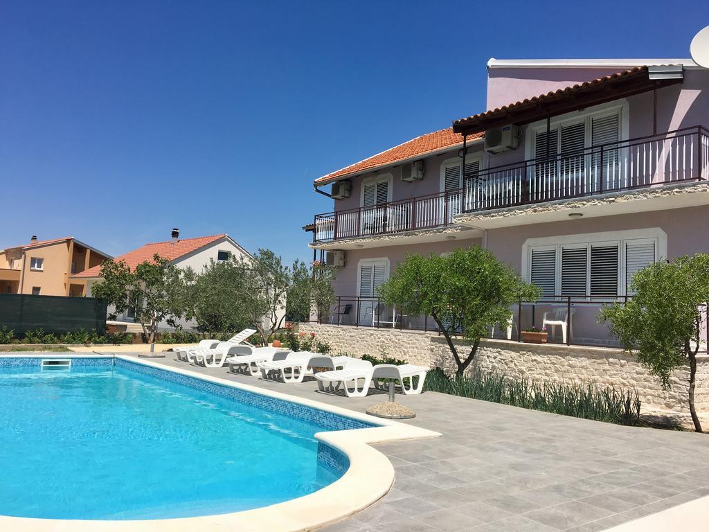 Krkahaus Hotel Lozovac Eksteriør billede
