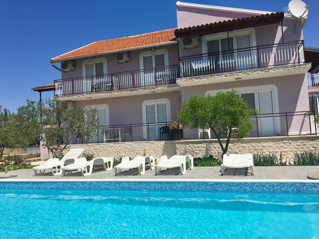 Krkahaus Hotel Lozovac Eksteriør billede