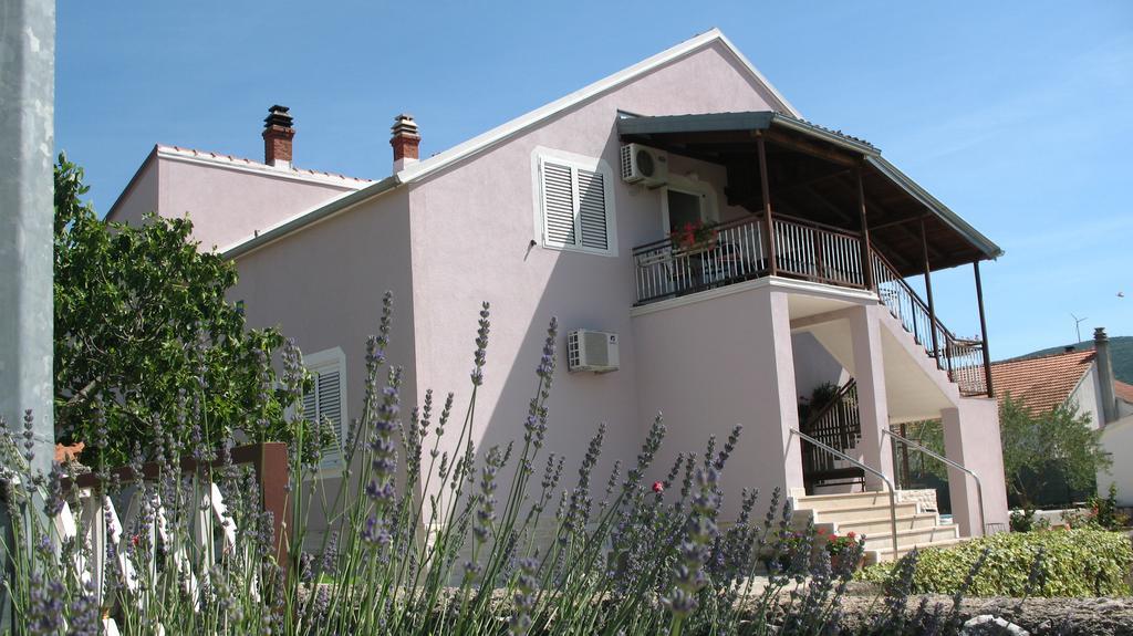 Krkahaus Hotel Lozovac Eksteriør billede
