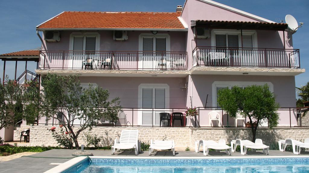 Krkahaus Hotel Lozovac Eksteriør billede