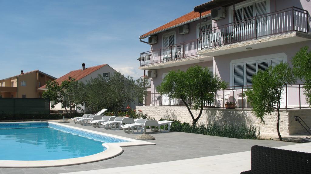 Krkahaus Hotel Lozovac Eksteriør billede