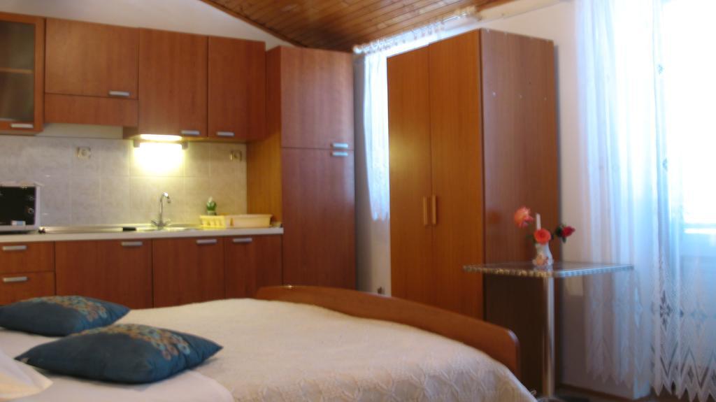 Krkahaus Hotel Lozovac Eksteriør billede